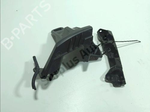 support-du-pare-chocs-arriere-renault-megane-e-tech-suv-2021-32102579 main image