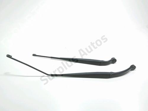 Used Front windshield wiper arm HONDA JAZZ III (GE_, GG_, GP_, ZA_) 1.3 HYBRID (GP1) (102 hp) 29860226