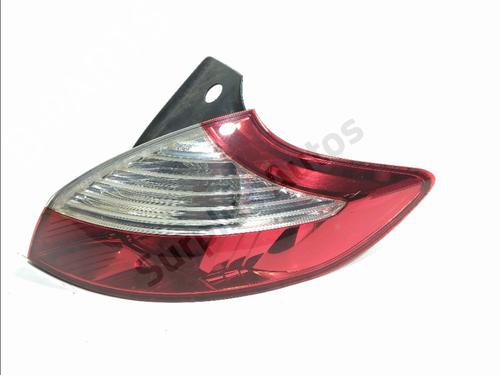 right-taillight-renault-megane-iii-hatchback-bz01_-b3_-2008-32488820 main image