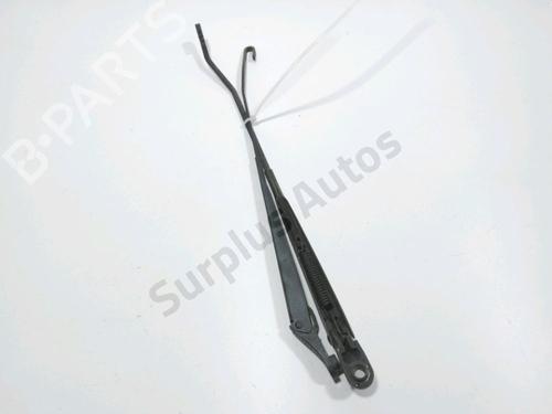 Used Front windshield wiper arm RENAULT KANGOO Express (FW0/1_) Z.E. (FW0Z, FW1Z) (60 hp) 31262005