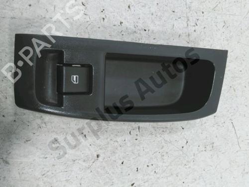 Used Right front window switch Right front window switch 30994424 30994424