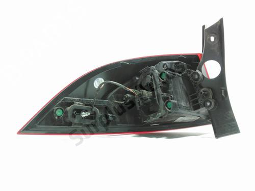Right taillight RENAULT CLIO IV Grandtour (KH_) 1.5 dCi 90 (KHN3, KHN4) | BP28269422C35 