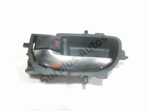 Used Front left interior door handle Front left interior door handle TOYOTA AURIS (_E18_) 1.8 Hybrid (ZWE186_, ZWE186R) (136 hp) 28243362 28243362