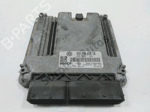 Calculateur moteur (ecu) VW GOLF V (1K1) 1.9 TDI (105 hp) 30984738
