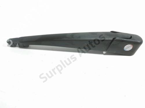 Used Rear windshield wiper arm Rear windshield wiper arm PEUGEOT 3008 II SUV (MC_, MR_, MJ_, M4_) 1.5 BlueHDi 130 (131 hp) 32976252 32976252