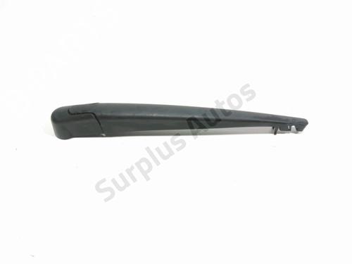 Used Rear windshield wiper arm RENAULT TWINGO III (BCM_, BCA_) Z.E: (BCA1) (82 hp) 31032812