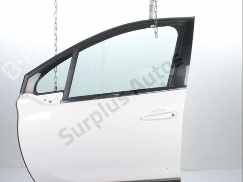 left-front-door-peugeot-2008-i-cu_-2013-37291969 main image