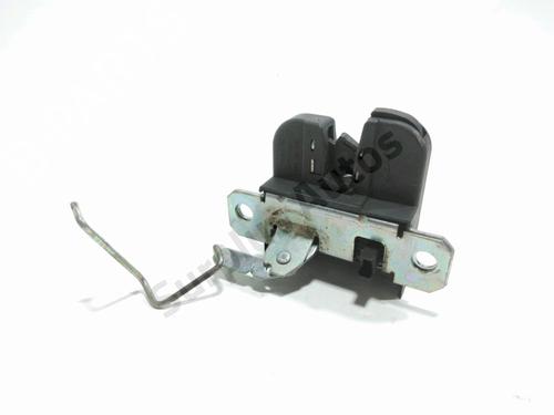 Used Tailgate lock VW POLO (9N_, 9A_) 1.4 TDI (70 hp) 28260832