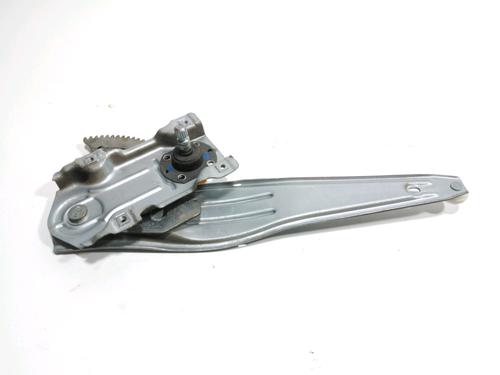 Rudehejsemekanisme venstre bagtil TOYOTA YARIS (_P1_) 1.4 D-4D (NLP10_, NLP10R) (75 hp) 28250321