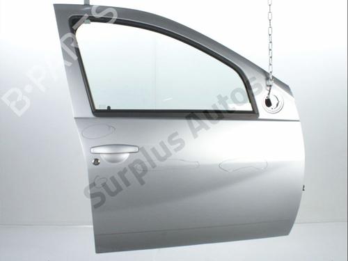 Used Right front door DACIA DUSTER (HS_) 1.2 TCe 125 (125 hp) 30896147