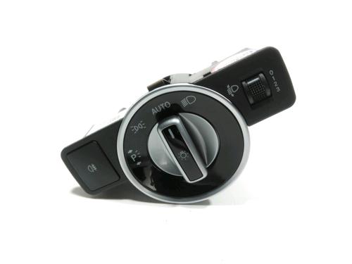 Used Headlight switch MERCEDES-BENZ A-CLASS (W176) A 180 (176.042) (122 hp) 28229612