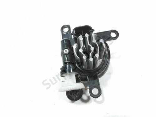 Left front fog light OPEL CORSA F (P2JO) 1.2 (68) | BP37786720C30 - Image 2