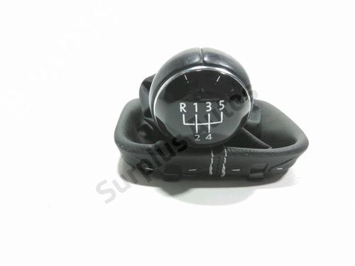 Used Shift knob VW GOLF VI (5K1) 1.6 TDI (105 hp) 31163006
