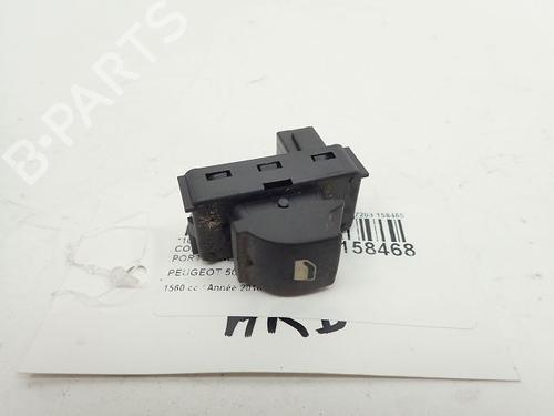 Used Right rear window switch PEUGEOT 5008 (0U_, 0E_) 1.6 HDi (110 hp) 30999256