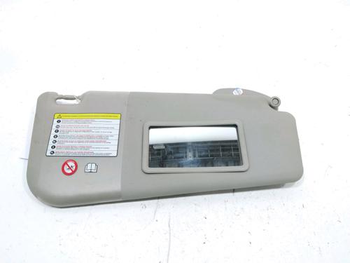 Used Right sun visor Right sun visor 31002476 31002476