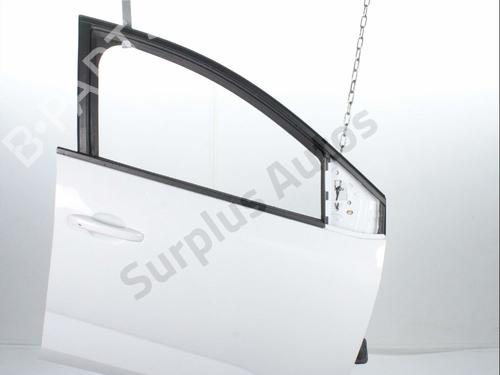 right-front-door-dacia-sandero-iii-2021-39162339 main image