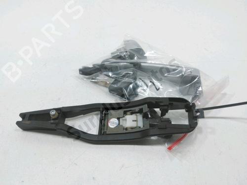 Used Front left exterior door handle Front left exterior door handle BMW 3 (E46) 328 i (193 hp) 39118150 39118150