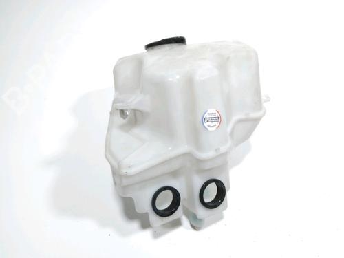 Used Windscreen washer tank TOYOTA PRIUS Liftback (_W2_) 1.5 Hybrid (NHW20_, NHW20R) (112 hp) 28274028