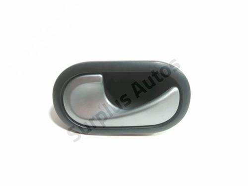 Venstre foran invendig håndtak RENAULT TWINGO II (CN0_) 1.2 16V (CN04, CN0B) (75 hp) 30086478