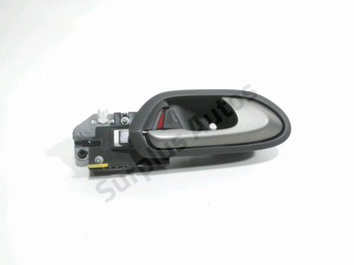 Used Front right interior door handle Front right interior door handle HONDA CIVIC VIII Saloon (FD, FA) 1.3 IMA (FA3, FD3) (95 hp) 28242546 28242546