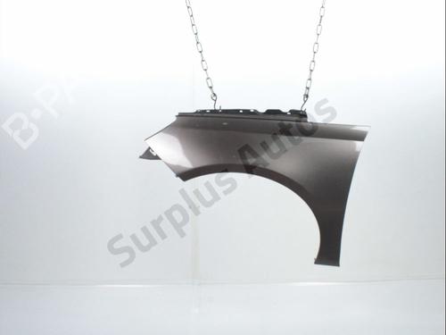 Used Right front fenders PEUGEOT 308 II (LB_, LP_, LW_, LH_, L3_) 1.6 HDi (92 hp) 29471179
