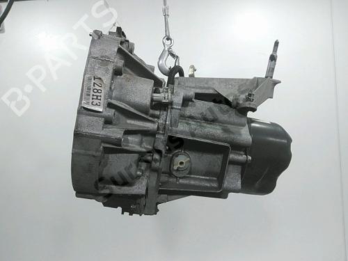 gearbox-renault-clio-iii-br01-cr01-2005-2006-2007-2008-2009-2010-2011-2012-2013-2014-40490778 main image