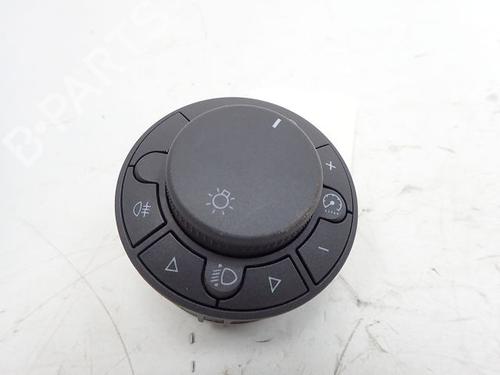 Used Headlight switch Headlight switch 37767476 37767476