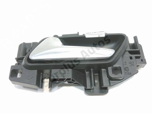 Venstre fortil invendig håndtag Venstre fortil invendig håndtag PEUGEOT 308 II (LB_, LP_, LW_, LH_, L3_) 1.6 HDi / BlueHDi 115 (115 hp) 33867490 33867490