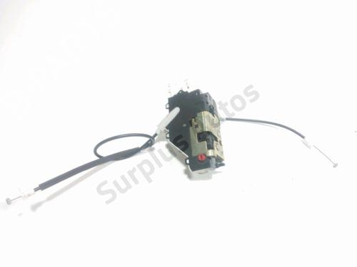 Serrure arrière gauche PEUGEOT 407 (6D_) 2.0 HDi 135 (6DRHRH, 6DRHRE, 6DRHRG, 6DRHRJ) (136 hp) 28255434