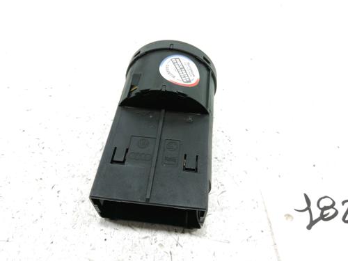 Headlight switch VW GOLF IV (1J1) 1.9 TDI | BP30989016I24