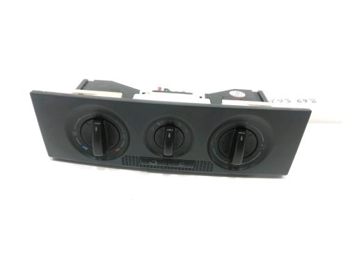 Used Climate control Climate control SKODA FABIA I (6Y2) 1.2 (54 hp) 37767087 37767087