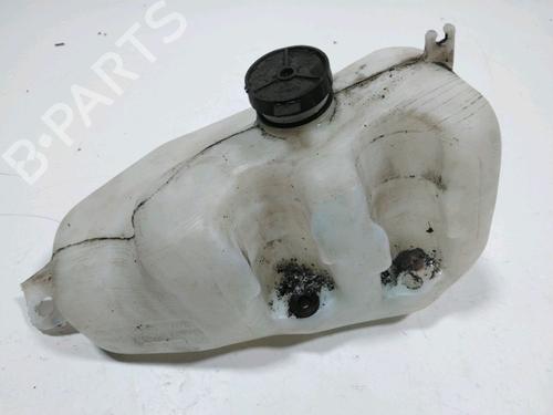Used Windscreen washer tank RENAULT CLIO I (B/C57_, 5/357_) 1.2 (B/C/S57A, B/C57S, 5/357F, 5/357J, 5/357L, 5/357R) (58 hp) 29860346