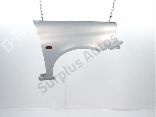 Used Right front fenders Right front fenders 37585578 37585578