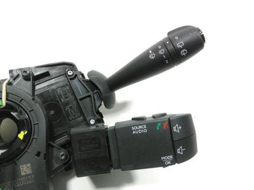 Steering wheel controls RENAULT TWINGO III (BCM_, BCA_) 1.0 SCe 65 (BCMJ) | BP28226778E15 - Image 3