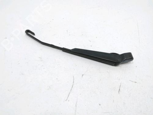 Used Rear windshield wiper arm FORD FOCUS I (DAW, DBW) 1.8 16V (115 hp) 31007299
