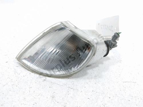 Used Left front indicator CITROËN SAXO (S0, S1) 1.0 X (50 hp) 31004435