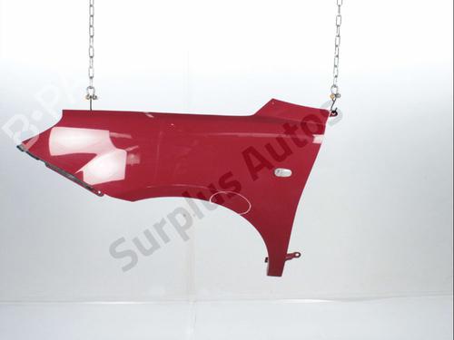 Used Left front fenders Left front fenders 37167877 37167877