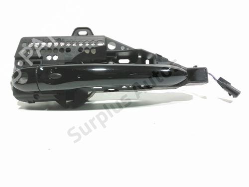 Poignée extérieure avant droite RENAULT CAPTUR I (J5_, H5_) 1.5 dCi 90 (J5N4, J5M5, J5MW, J5M6, J5AL, J5AJ) (90 hp) 30869429