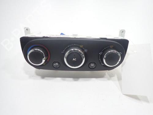 Used Climate control RENAULT CLIO IV Grandtour (KH_) 1.5 dCi 90 (KHN3, KHN4) (90 hp) 30988383