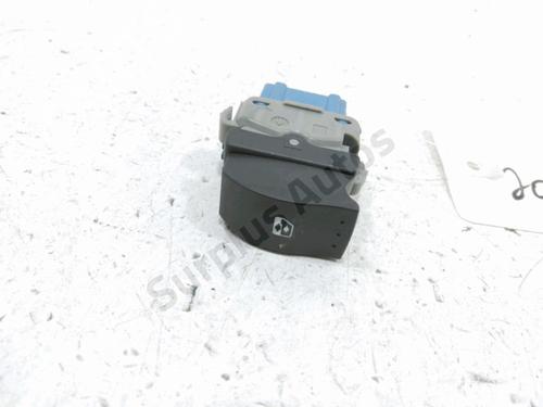 Used Right rear window switch Right rear window switch 30999329 30999329