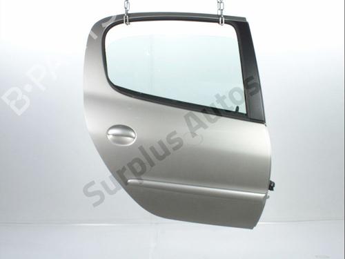 Used Right rear door PEUGEOT 206 Hatchback (2A/C) 2.0 HDI 90 (90 hp) 30524828