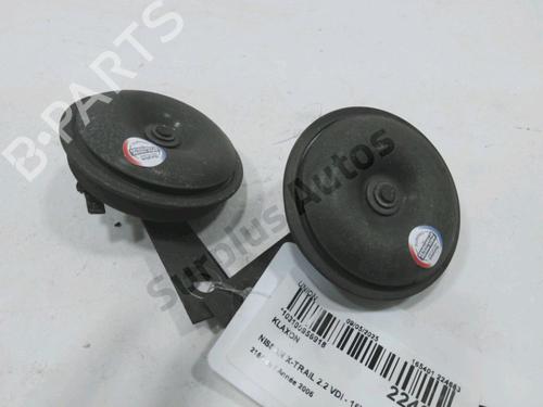 Used Horn NISSAN X-TRAIL I (T30) 2.2 Di 4x4 (114 hp) 30986220