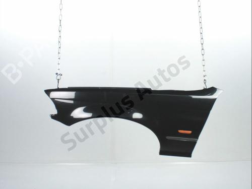 Used Left front fenders Left front fenders 31032656 31032656