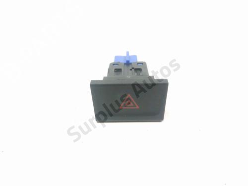 warning-switch-vw-golf-sportsvan-vii-am1-an1-2014-2015-2016-2017-2018-2019-2020-31822358 main image