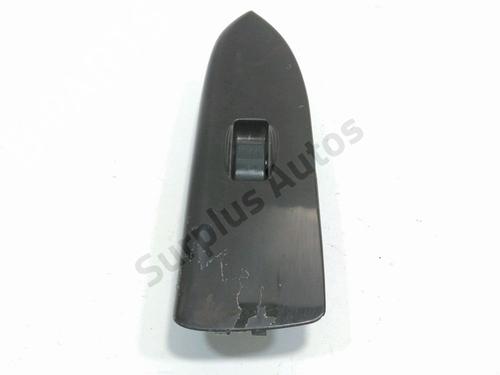 Used Right front window switch Right front window switch MAZDA 626 V Hatchback (GF) 2.0 Turbo DI (GFFP) (101 hp) 33903946 33903946