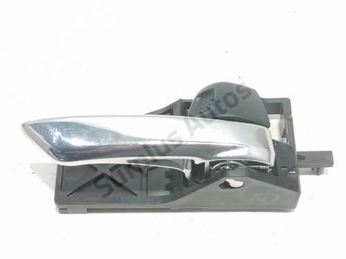 Used Front right interior door handle Front right interior door handle 39089112 39089112