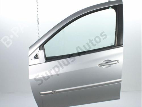 left-front-door-renault-clio-iii-br01-cr01-2005-2006-2007-2008-2009-2010-2011-2012-2013-2014-32102489 main image
