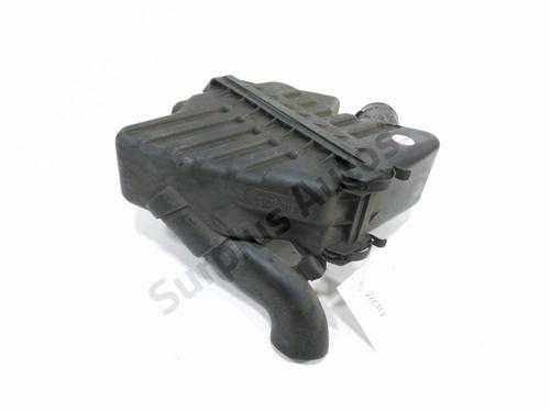 Used Air filter box TOYOTA YARIS (_P1_) 1.4 D-4D (NLP10_, NLP10R) (75 hp) 30983583