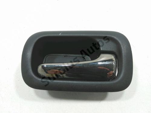 Used Rear right interior door handle Rear right interior door handle HONDA CR-V II (RD_) 2.0 (RD5) (150 hp) 30999925 30999925