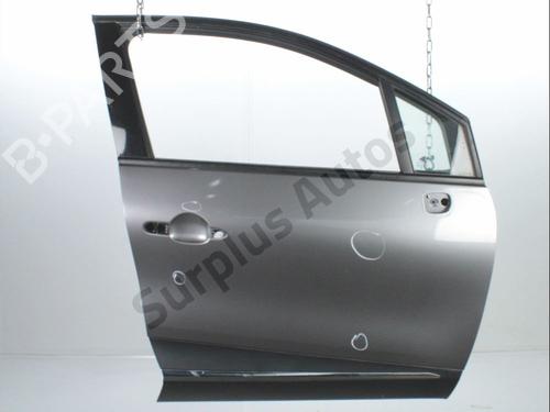 Used Right front door RENAULT CAPTUR I (J5_, H5_) 1.5 dCi 90 (J5N4, J5M5, J5MW, J5M6, J5AL, J5AJ) (90 hp) 32356386